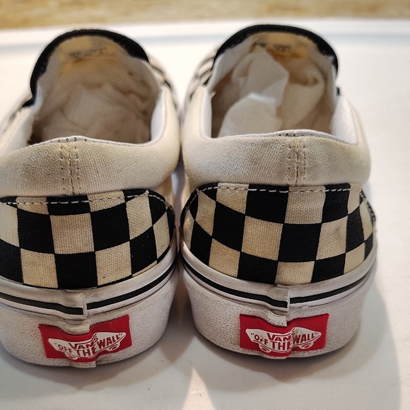 Vans Kids Black and White Checkered Sneakers WM - Picture 4 of 8